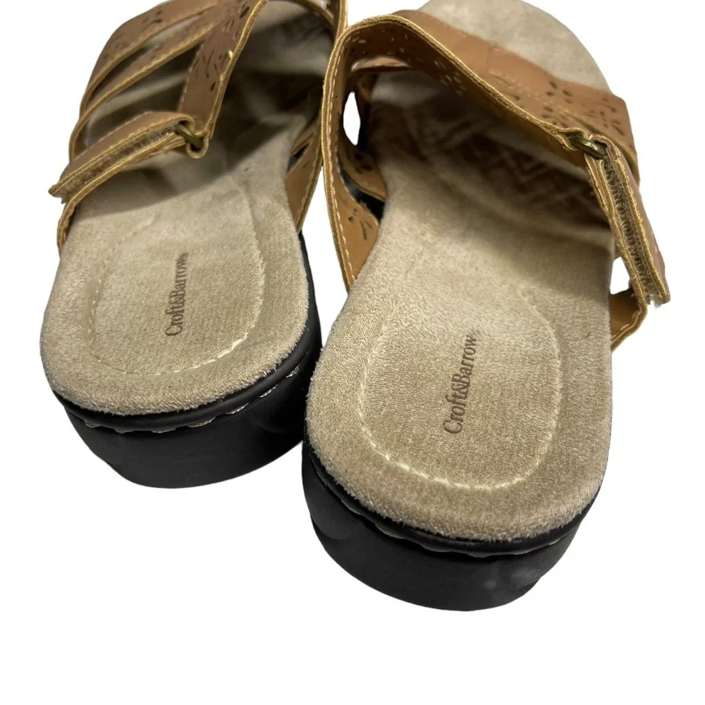 Croft & Barrow 7 Tan Slide Sandals Floral Laser Cut Comfort Boho Cottagecore